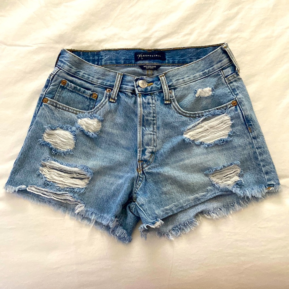 Aeropostale 90s High Rise Cut-Off shorts!!